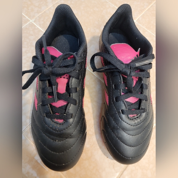 Adidas Goletto VIII soccer cleats size 1.5 - Picture 2 of 4